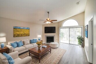 2847 Lantana Lakes Dr W in Jacksonville, FL - Building Photo - Building Photo