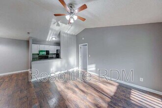 4470 Village Ln in Indianapolis, IN - Building Photo - Building Photo