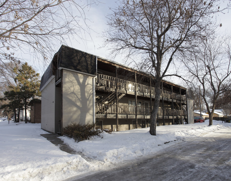 2428 S 10th St in Lincoln, NE - Building Photo