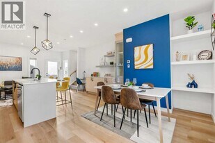 1313-1320 20 Ave NW in Calgary, AB - Building Photo