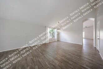 153 S Garnet Rd in Gilbert, AZ - Building Photo - Building Photo