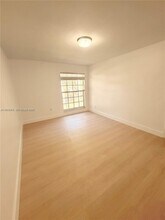 7208 Fairway Dr in Miami Lakes, FL - Building Photo - Building Photo