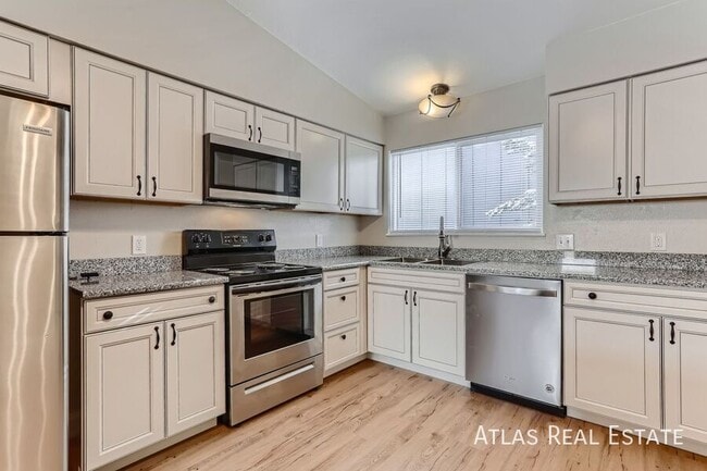 3696 S Jasper St in Aurora, CO - Building Photo - Building Photo