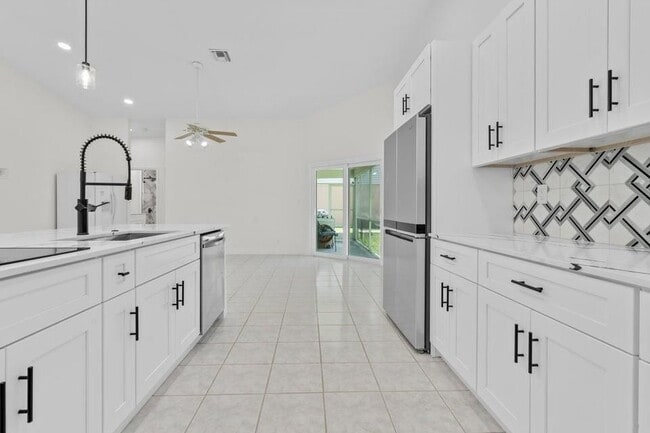48 Bentwater Cir in Boynton Beach, FL - Building Photo - Building Photo