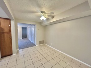 783 N Fred Shuttlesworth Cir in Cincinnati, OH - Building Photo - Building Photo