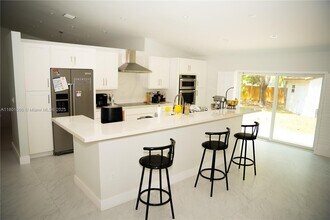 19800 Cutler Ct in Cutler Bay, FL - Building Photo - Building Photo