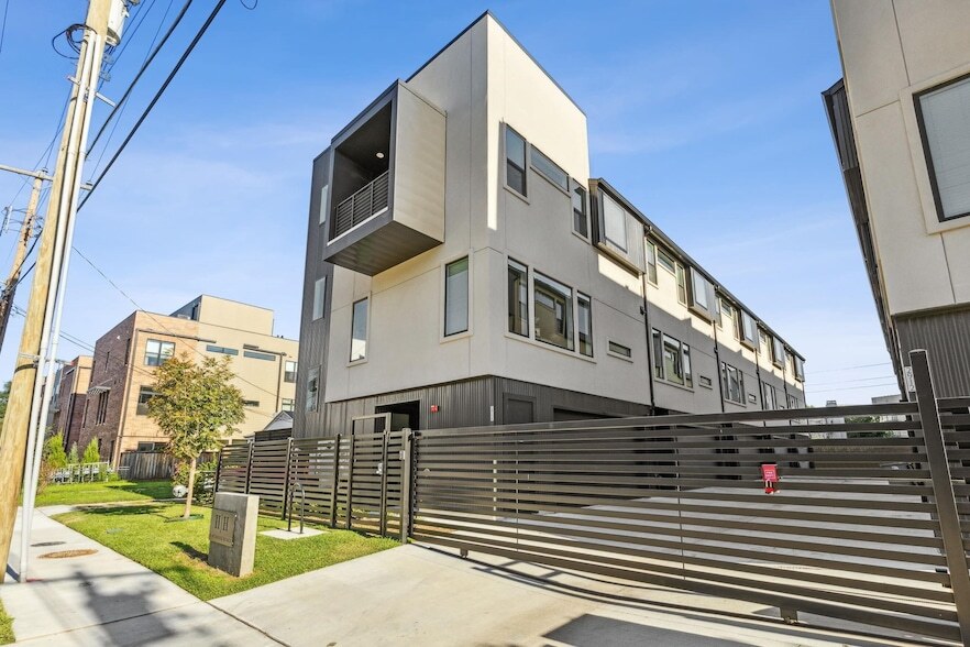 2916 Hawthorne Ave, Unit 101 in Dallas, TX - Foto de edificio