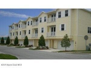 property at 870 Vignoles Ave NE