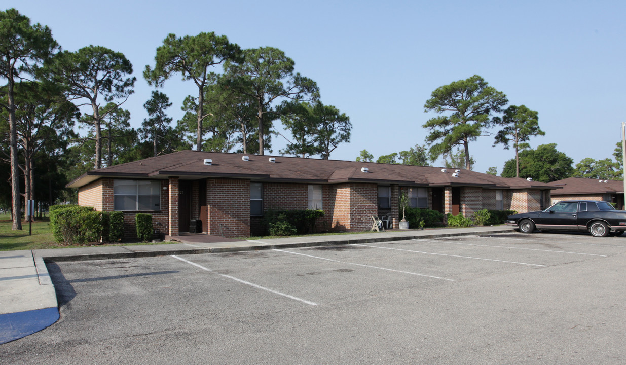 Willowbrook Place in Immokalee, FL - Foto de edificio