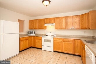 9759 Bon Haven Ln in Owings Mills, MD - Building Photo - Building Photo