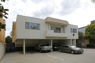 Blenty Ave in Los Angeles, CA - Building Photo - Building Photo