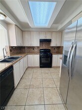 865 Plantain Lily Ave in Las Vegas, NV - Building Photo - Building Photo