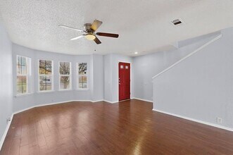 6723 Ambercrest Dr in Arlington, TX - Building Photo - Building Photo