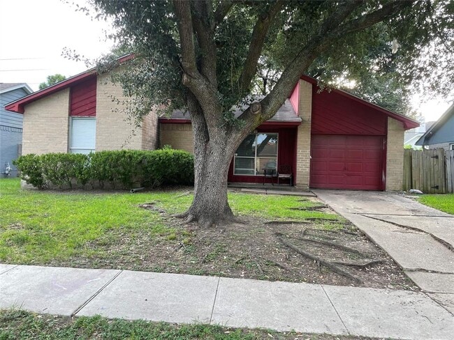 property at 1026 W Brompton Dr