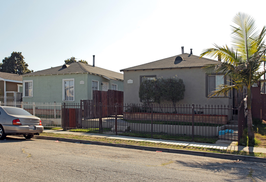 905-909 Sartori Ave in Torrance, CA - Building Photo