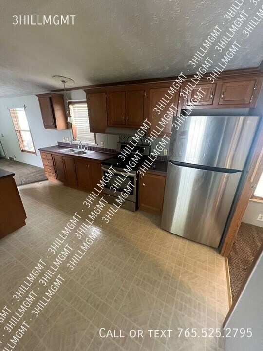1226 S Bloomington St in Greencastle, IN - Building Photo