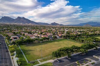 11952 Orense Dr in Las Vegas, NV - Foto de edificio - Building Photo