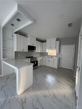 11 Elsham Ave in Edinburg, TX - Building Photo - Building Photo