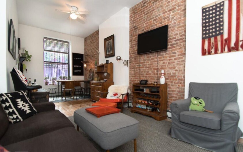 211 W 123rd St in New York, NY - Building Photo