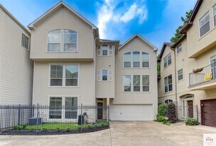 1322 Cohn St in Houston, TX - Building Photo
