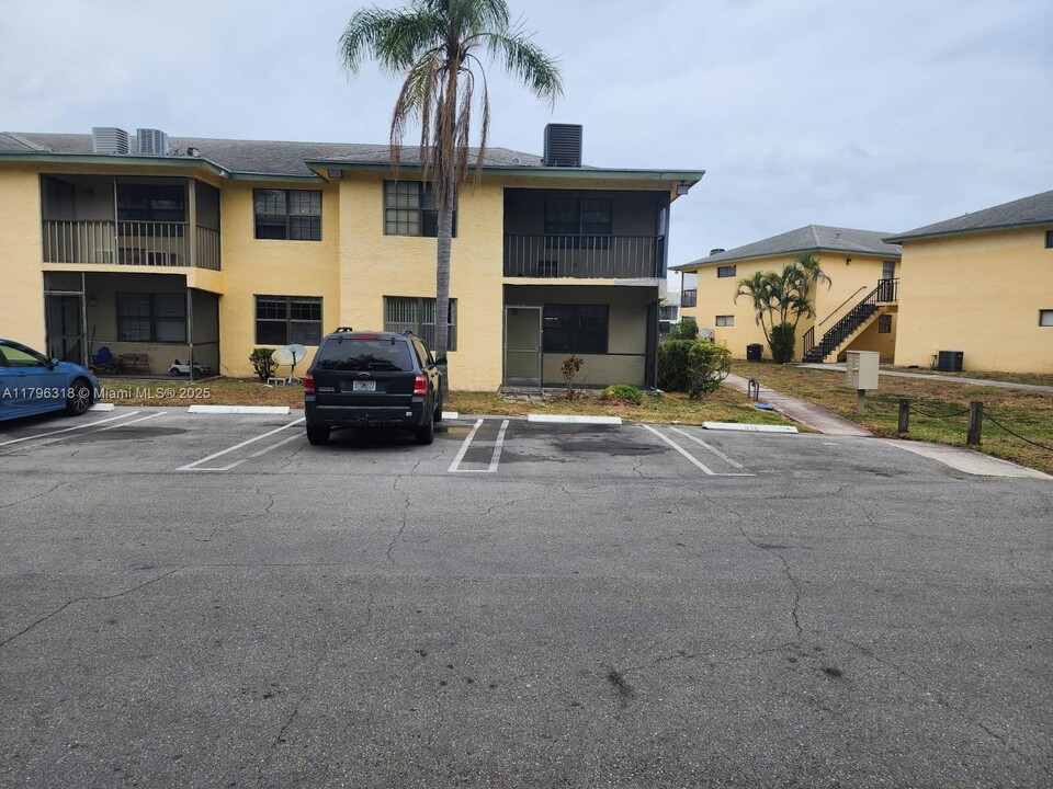 2323 Linton Ridge Cir in Delray Beach, FL - Building Photo