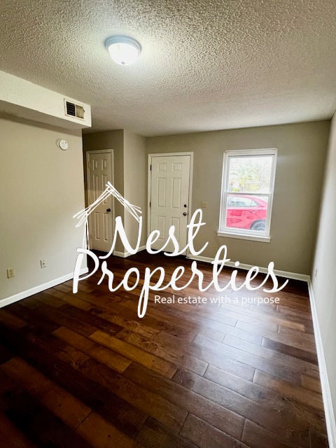 property at 154 Villa Ct