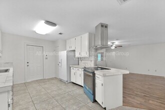 202 Summer Ln in Fort Walton Beach, FL - Building Photo - Building Photo