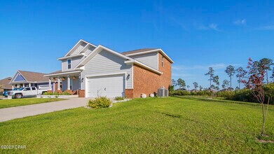 310 Confidence Wy in Southport, FL - Building Photo - Building Photo
