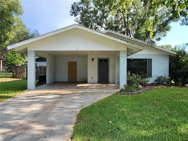 30492 Park Ridge Dr in Brooksville, FL - Building Photo - Building Photo