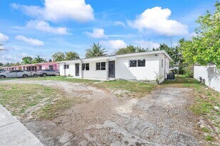 1061 NW 108th Terrace in Miami, FL - Building Photo