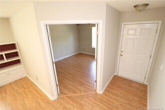 217 Hartshorn Ct in Holly Springs, NC - Building Photo - Building Photo