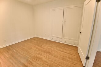 4755 Wiota St in Los Angeles, CA - Foto de edificio - Building Photo