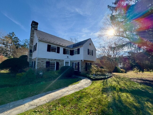 property at 5113 N Charles St