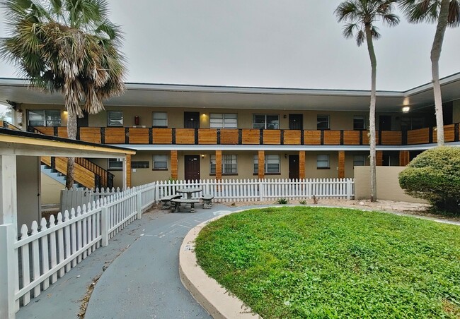 Palms of Arlington in Jacksonville, FL - Foto de edificio - Building Photo