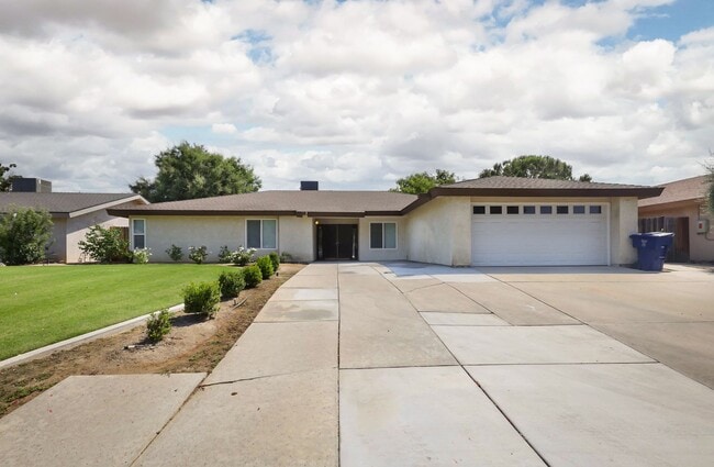 property at 7001 Altaville Ln