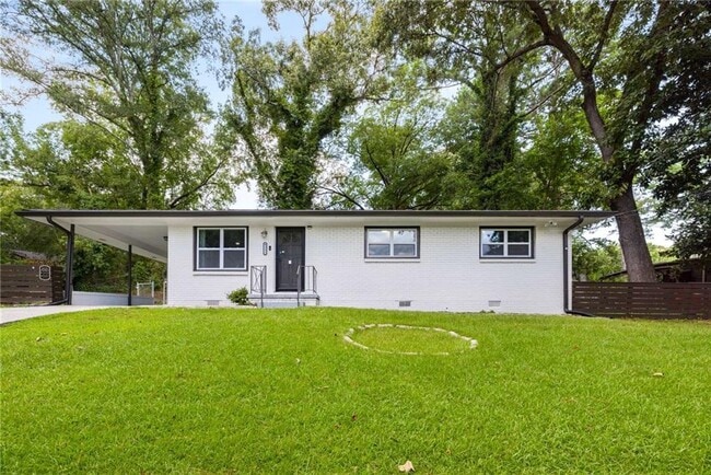 4317 Brookside Dr in Forest Park, GA - Building Photo - Building Photo