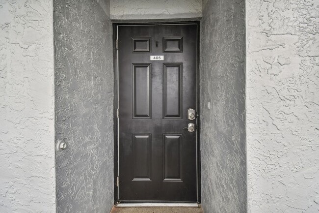 property at 201 W Laurel St
