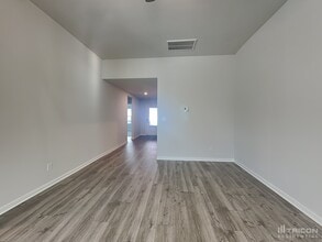 123 Harvest Cir in Dickson, TN - Building Photo - Building Photo