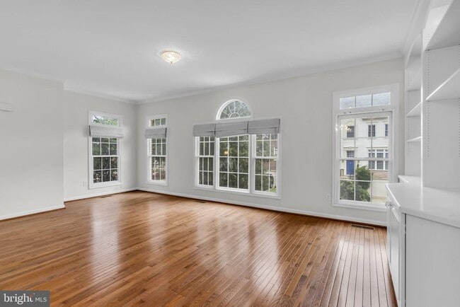 property at 6618 Frost Lake Ln