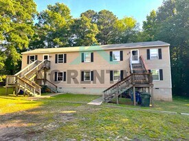 663 Sunnybrook Rd in Raleigh, NC - Building Photo