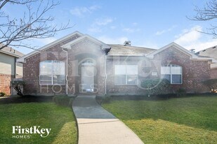 877 Redwood Trail in Rockwall, TX - Building Photo