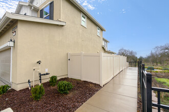 Oaks at Mitchell Village in Citrus Heights, CA - Building Photo - Building Photo