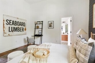 685 Wylie St SE in Atlanta, GA - Foto de edificio - Building Photo