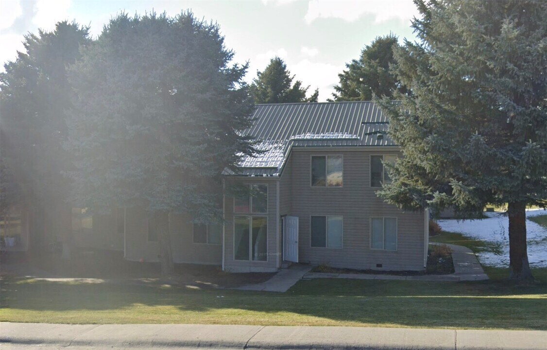 314 Spire Dr in Riverton, WY - Building Photo