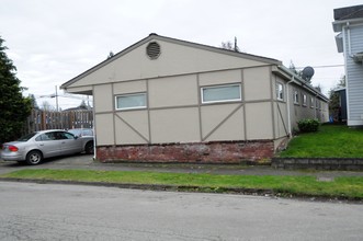 122 E Gilman Ave in Arlington, WA - Building Photo - Building Photo