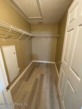 8208 White Falls Blvd in Jacksonville, FL - Building Photo - Building Photo