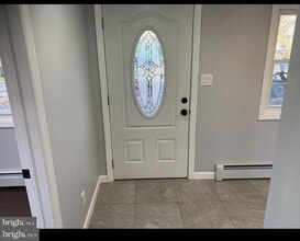 67 Syringa St in Browns Mills, NJ - Building Photo - Building Photo