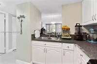 8205 SW 152nd Ave, Unit F-204 in Miami, FL - Building Photo - Building Photo