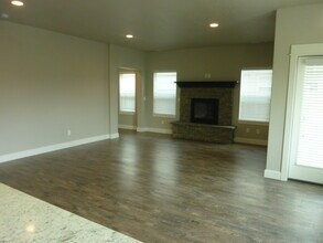 21377 NE Evelyn Pl in Bend, OR - Building Photo - Building Photo
