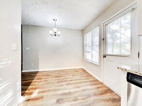 200 Adam Cir in Mcdonough, GA - Building Photo - Building Photo